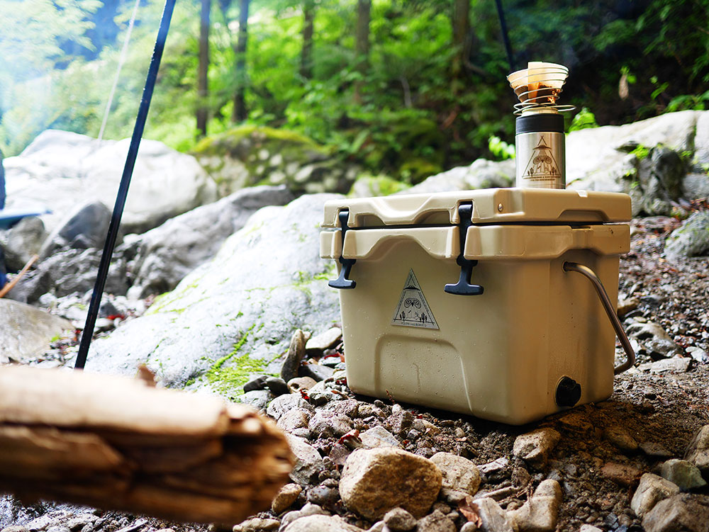 COLOR COMMUNICATIONS（カラーコミュニケーションズ）& FANCY SHOP CHOMESS（ファンシーショップチョメス）for the good moments 2021